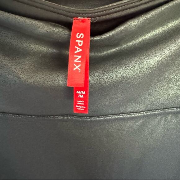 SPANX Black Faux Leather Leggings Size Medium - Picture 7 of 7